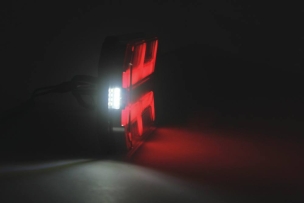 Feu arrière rectangle gauche LED 12/24V 7 fonctions 235x110mm