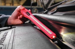 Baladeuse d'atelier LED 600lm ultra-mince rechargeable