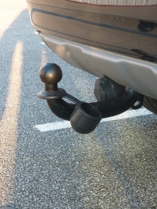 Cache boule caoutchouc 50mm avec anneau de retenue 