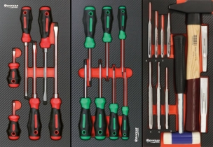 Servante d'atelier 7 tiroirs composée de 180 outils - modules carbone