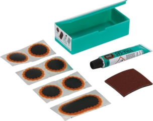 Réparation pour chambre à air vélo - blister de 7 rustines avec valve/colle/râpe