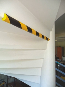 Protection d'angle adhésive ronde 40x750mm Protection d'angle adhésive ronde 40x750mm