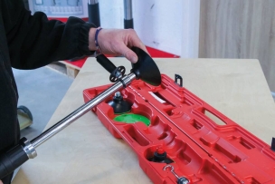 Débosseleur manuel à pompe avec masse à inertie 1,2kg