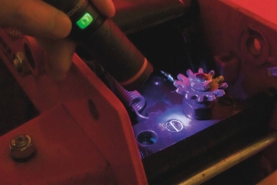 Lampe torche LED 300 lumens fonction UV rechargeable