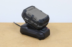 Chargeur rapide 3,5A pour batterie DRAKKAR