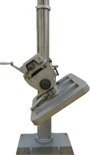 Perceuse sur colonne 400V 750W 1,76m CM3 166kg avec étau réversible