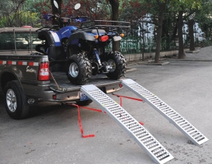 Rampes acier pliables en 3 parties 500/1600Kg 2000mm - lot de 2 pcs