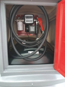 Cuve de stockage gasoil PEHD 2500L double paroi avec armoire intégrée pour station à gasoil 230V 60 l/min et pistolet automatique/compteur/filtre