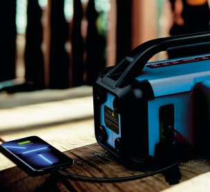 Enceinte de chantier portative bluetooth à batterie ou secteur