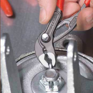 Pince multiprise entrepassée avec bouton poussoir Cobra® 125mm - carte