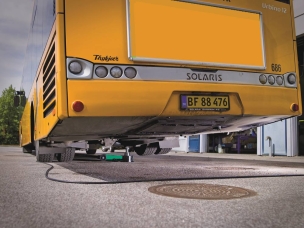 Cric rouleur oléopneumatique 16/32/58T 120/265mm longueur 665mm Cric rouleur oléopneumatique 16/32/58T 120/265mm longueur 665mm