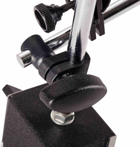 Comparateur avec support magnétique