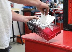 Boîte de 80 lingettes XXL ultra résistante PRO POWER SCRUB-format 38x25cm- présentoir comptoir de 6 boîtes