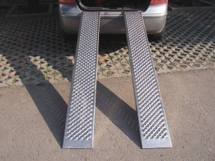 Rampes aluminium 1000Kg 2000mm - lot de 2 pcs Rampes aluminium 1000Kg 2000mm - lot de 2 pcs