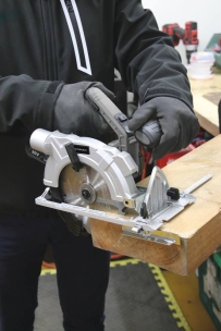 Scie circulaire 165mm 20V - boîte carton