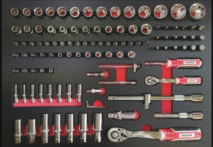 Servante d'atelier 7 tiroirs composée de 165 outils - modules carbone