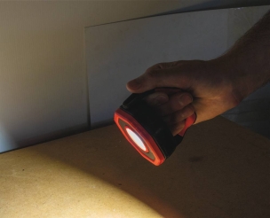 Lampe de poche LED 700 lumens rechargeable