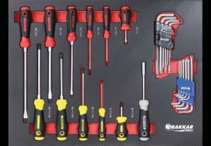 Servante d'atelier 7 tiroirs composée de 176 outils - modules finition carbone