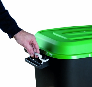 Poubelle 75L noire avec couvercle vert