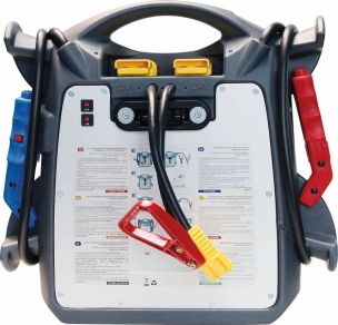 Booster 12/24V 6200A sur station de charge véhicule DC