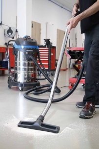 Aspirateur eau et poussières 80L 230V 3600W cuve inox basculante/3 moteurs/flexible de 5m