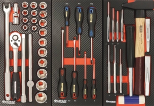 Coffre de servante 4 tiroirs composé de 107 outils - modules finition carbone