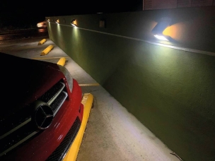 OPE VTEP - Lot de 2 projecteurs LED solaire 500 lumens 4W avec détecteur réf.82456 dont 1 offert
