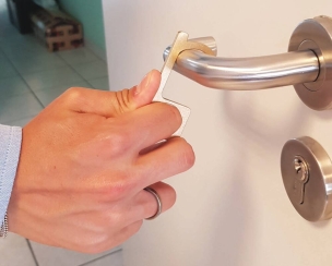 Clé "Stop contact" 100% laiton