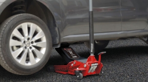 Cric rouleur 3T avec pédale double piston et roues en nylon 95/515mm longueur 772mm