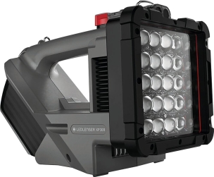 Lampe torche rechargeable XP30R 32000 lumens