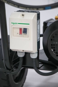 Nettoyeur HP eau froide tri 900 l/h 170 bar avec flexible 10m et lance