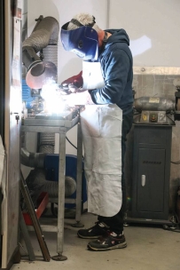 Tablier de soudeur en croûte de cuir gris 650x1100mm Tablier de soudeur en croûte de cuir gris 650x1100mm