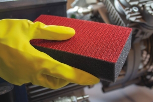 Eponge double face rouge et noire tâches difficiles - lot de 4 pcs