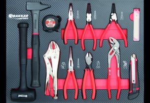 Servante d'atelier 7 tiroirs composée de 176 outils - modules finition carbone