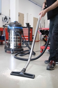 Aspirateur eau et poussières 80L 230V 3600W cuve inox basculante/3 moteurs/flexible de 5m