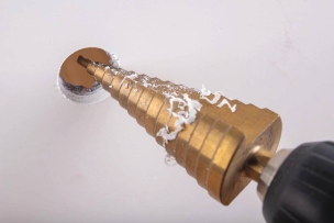 Foret conique à 13 étages sur tige 10mm de 6 à 30mm