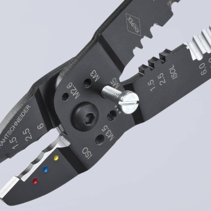 Pince à sertir 240mm cosse isolée et non isolée bi-matière - carte Pince à sertir 240mm cosse isolée et non isolée bi-matière - carte