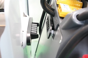 Booster 12/24V 6200A sur station de charge atelier AC